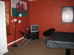 CABLE TV & SONY PLAYSTATION IN GAMES ROO