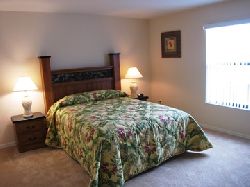 Bedroom with Queen size bed