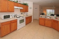 fully fitted kitchen with all appliances