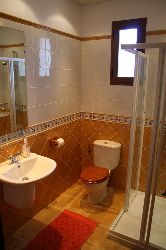 Newly refurbished shower & bathroom