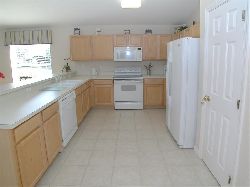 Fully Fitted Kitchen