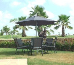 4 Bed garden area with Golf Views