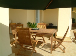Al fresco dining