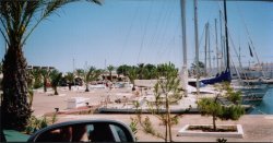 Picturesque marina - 10 mins drive