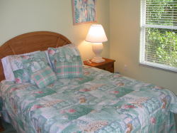 Guest Cabana, Queen Bed