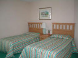 Twin bedroom