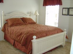 Third Bedroom en-suite with Queen size b
