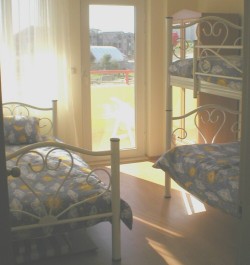 second bedroom - singlebed & bunk beds