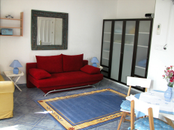 Studio apt 'Torre', lounge/dining area.
