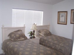 second upstairs bedroom