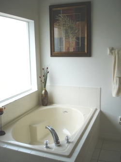 Master Bedroom - Queen en-suite
