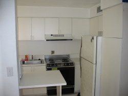 Full kitchen