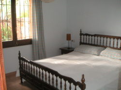 DOUBLE BEDROOM