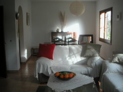 LIVING/DINING ROOM