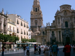 The city of Murcia is 1/2 hour away.