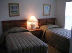Twin bedroom with PS2