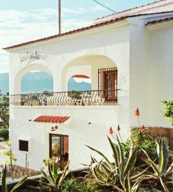 Side aspect of the villa
