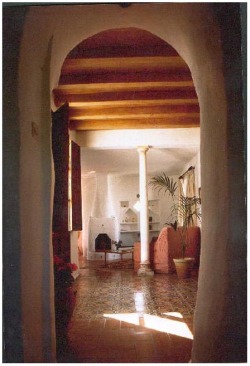 Casa  Concha, sitting room from kitchen