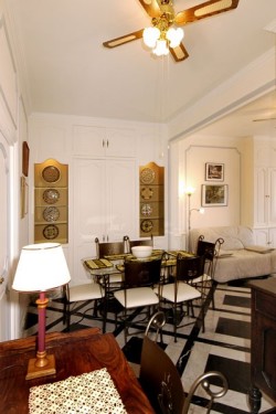 Hall with dining corner