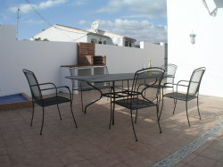 outside dinning area