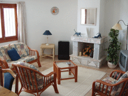 Spacious lounge