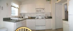 Fitted Kitchen, Dish Washer, Disposal.
