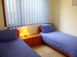 twin bedroom