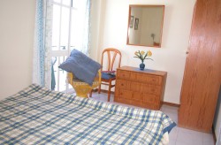 Double bedroom 16-2A