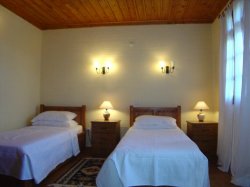 Villa's ensuite room