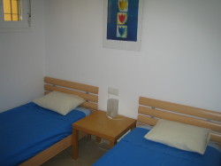 Twin bedroom