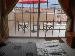 Master bedroom with ensuite & balcony