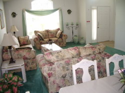 Dining area and open plan front lounge
