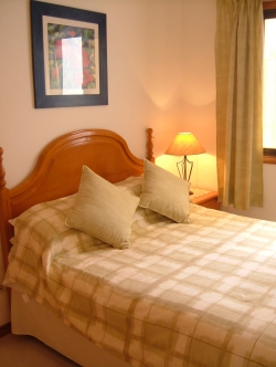 2nd Bedroom with double bed