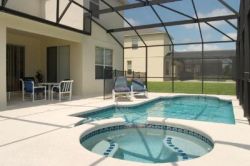 Private Pool and Spa on the lake (safety
