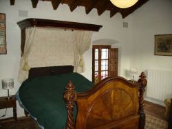 Double bedroom in larger flat