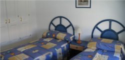 Twin bedroom