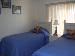 Third bedroom with twin beds