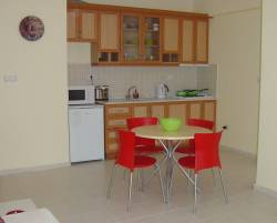 Kitchen Lovejoy Apt One