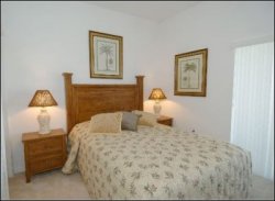 Queen Bedroom Ground Floor With En-Suite