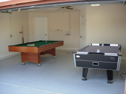 Games Room - Air Hockey + Pool Table