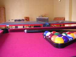Pool table
