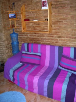 Smaller bedroom with 2 person sofa-bed