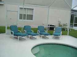 Choose a sun lounger to relax by the poo