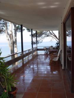All around Balcony