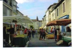 Visit the Thursday market in St Astier