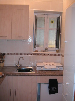 Modern newly fitted kitchen