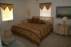 Second bedroom with king-size bed