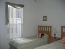 Twin bedroom