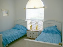 Twin bedroom