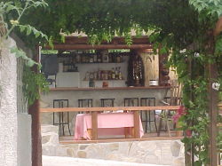 private jacuzzi open 2 nights